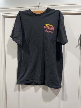 In-N-Out Burger Arizona Graphic T-Shirt Size M